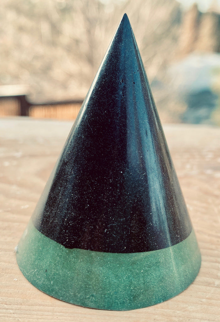 Witches Hat Pyramid - OrAgonite
